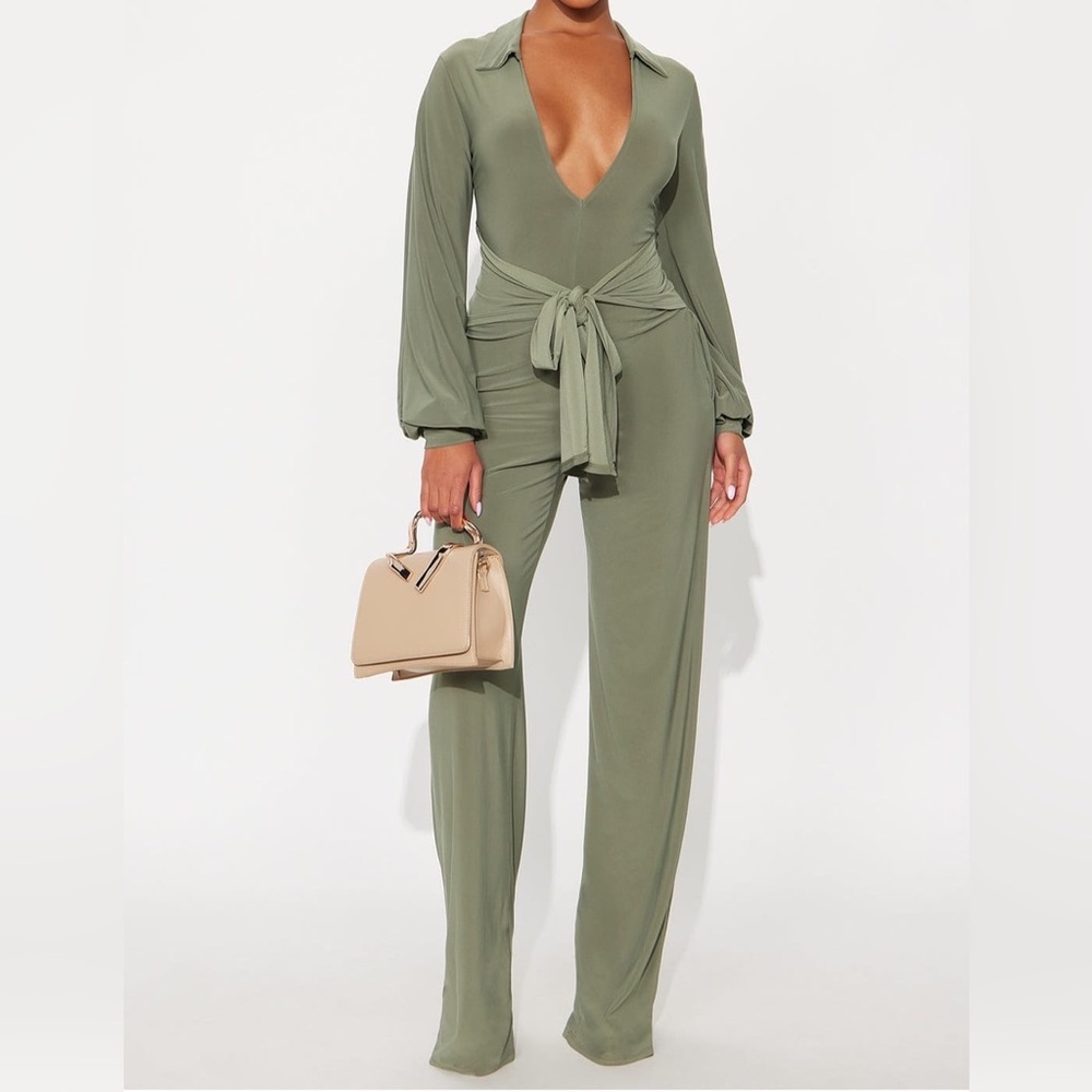 Fashion Nova Olive Tie-Waist Deep V Long Sleeve Jumpsuit brand new never worn